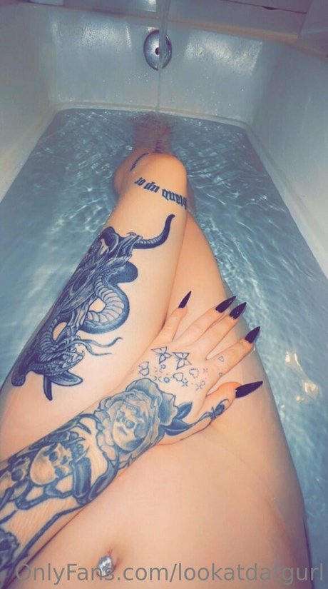 lookatdatgurl 裸のスター 写真