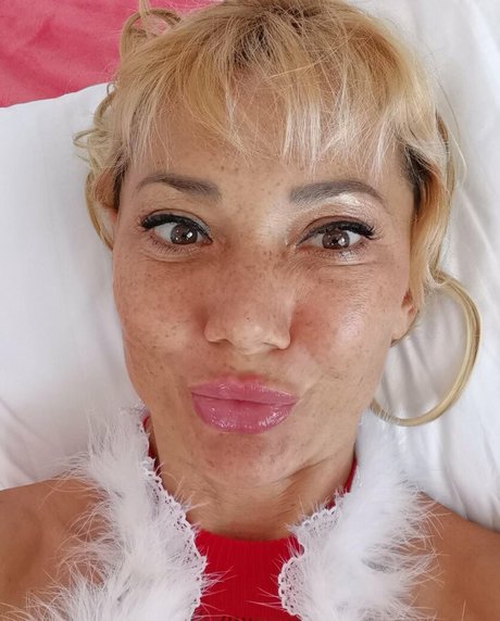 Mommy Di エロティック女優 写真