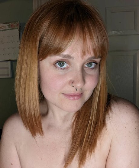 constanceflame ポルノスター HD 写真