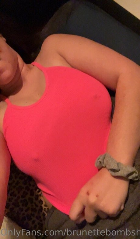 brunettebombshell13 可愛いモデル 写真