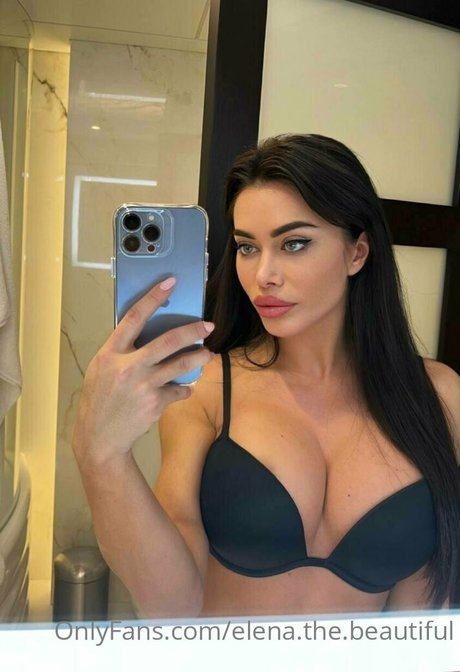 elena the beautiful エロティックモデル 写真