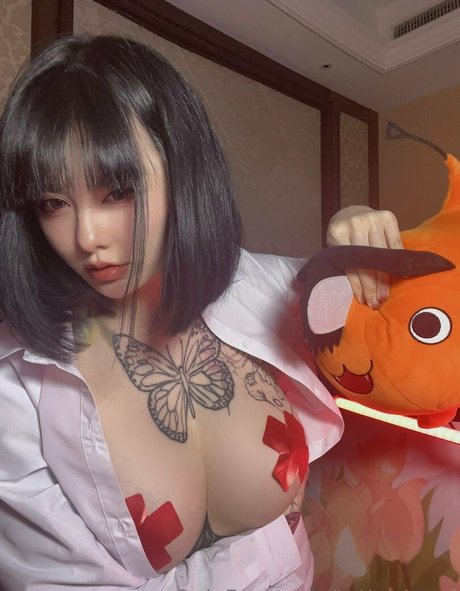 Tattoo Taozi 美しい女優 写真
