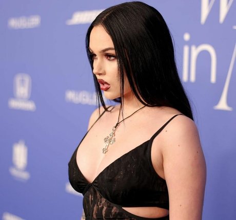 Maggie Lindemann アダルトスター 画像