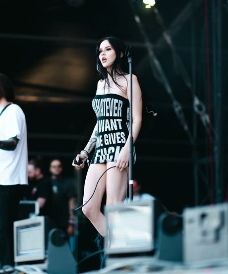 Maggie Lindemann ポルノスター 可愛い アーカイブ