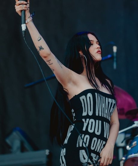 Maggie Lindemann ポルノスター ギャラリー
