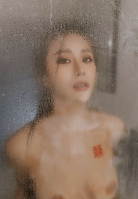 毛深い熟女オンリーファンズ 美しい 写真
