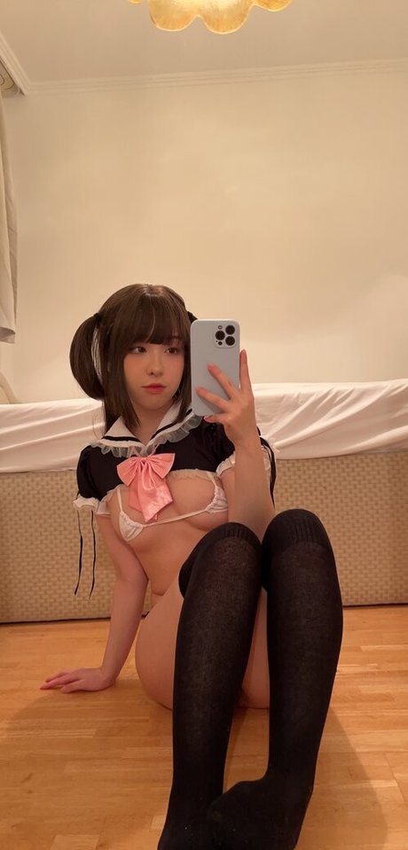 Rinuyi エロティックなスター 画像