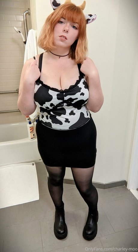 Charley Moo 美しいポルノスター 画像
