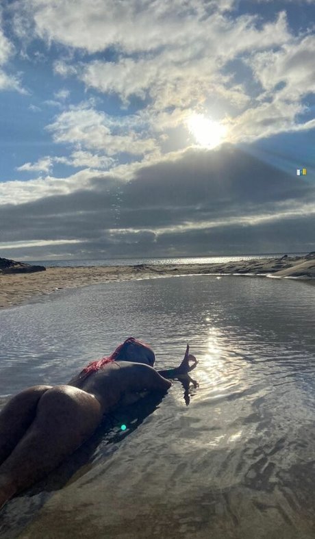 Kiara Rosario アート女優 画像