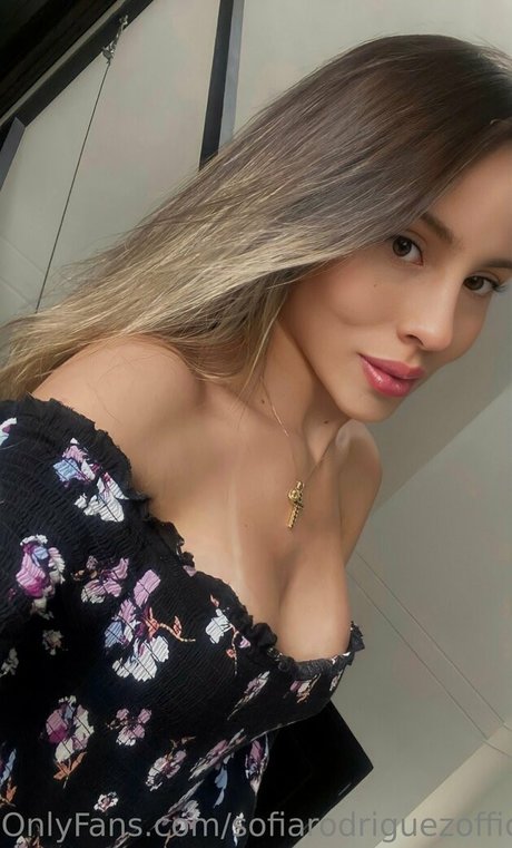 sofiarodriguezofficial ポルノスター 裸 画像