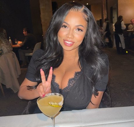 thelailalove 高品質モデル ギャラリー