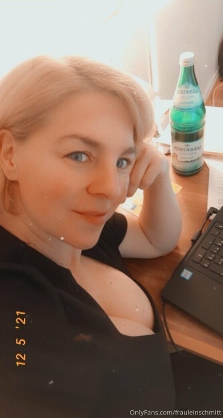 frauleinschmittfree ポルノモデル 写真
