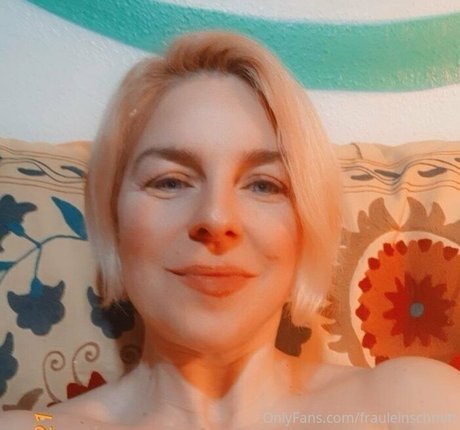 frauleinschmittfree アダルトスター 写真