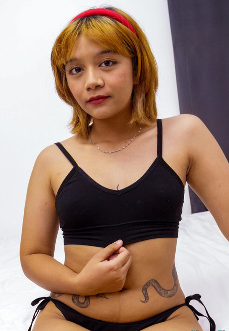 TukTuk Patrol セックス女優 写真