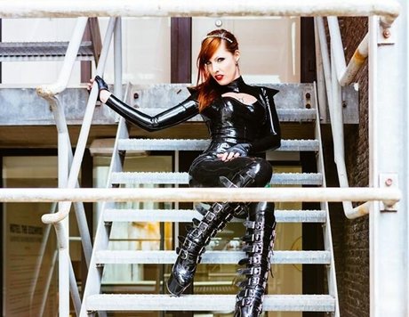 Amarantha LaBlanche セックスモデル 写真