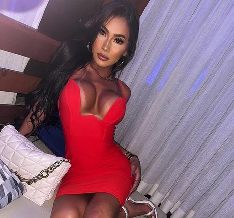 Amanda Pavanelli ポルノスター 素敵 画像