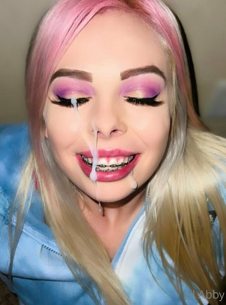 lilabbyofficial 素敵なモデル 写真
