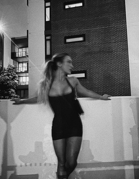 Jessie Renee Wynter ヌードモデル 画像