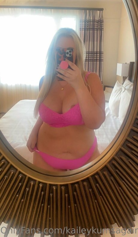 ショートティーンOnlyFans ヌード 写真