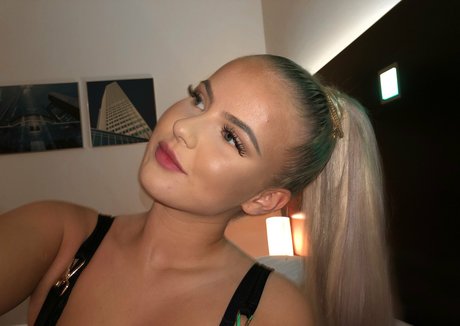 ninanyhagen 美しいスター 写真