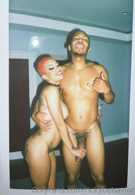 rickybehavior スター 裸 写真
