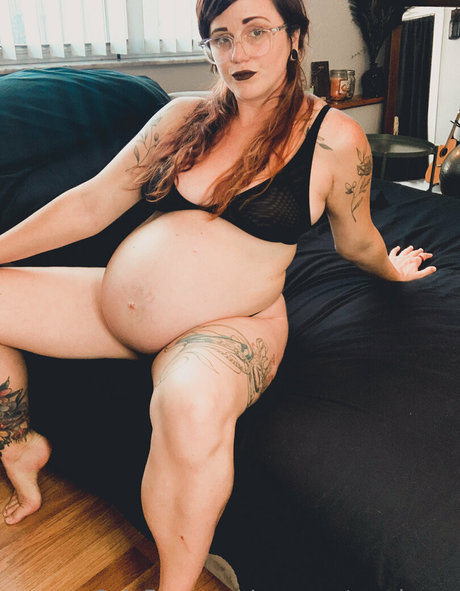 pregnantprudence 最高のモデル 写真