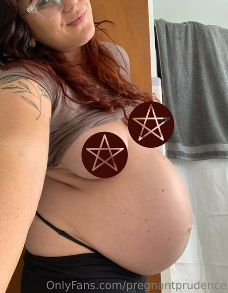 pregnantprudence トップスター 写真