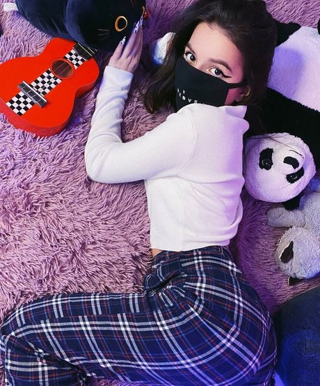 tenderlybae HD女優 写真