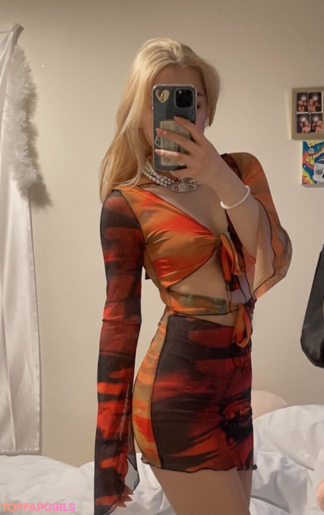 プッシータトゥーOnlyFans セクシーヌード 写真