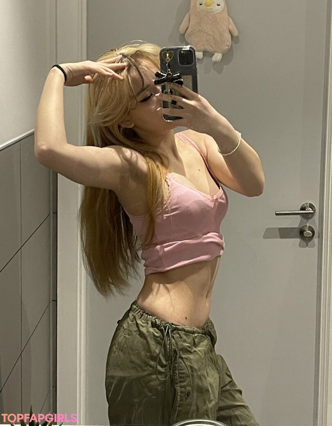 Ivy owowo アートスター 写真