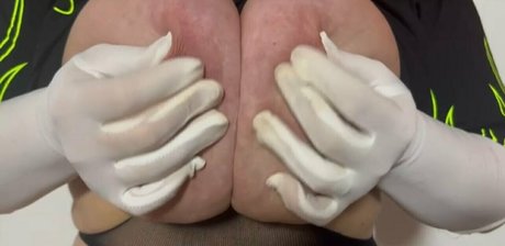 maxiboobs 裸モデル ギャラリー