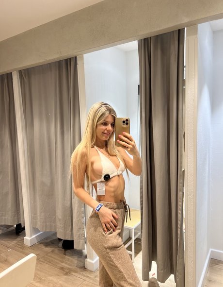 Mashenkamarish 美しいポルノスター 写真