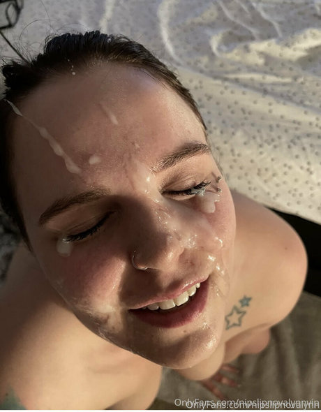 nipslipnovalynn ホット女優 写真