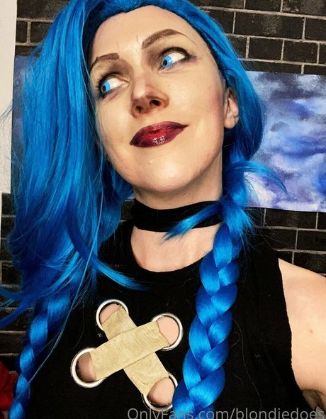 blondiedoes ポルノスター ヌード 写真