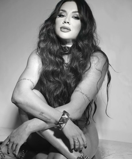 Juliana Salimeni エロティック女優 アーカイブ