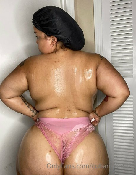 cubanaredd21 ポルノスター 写真