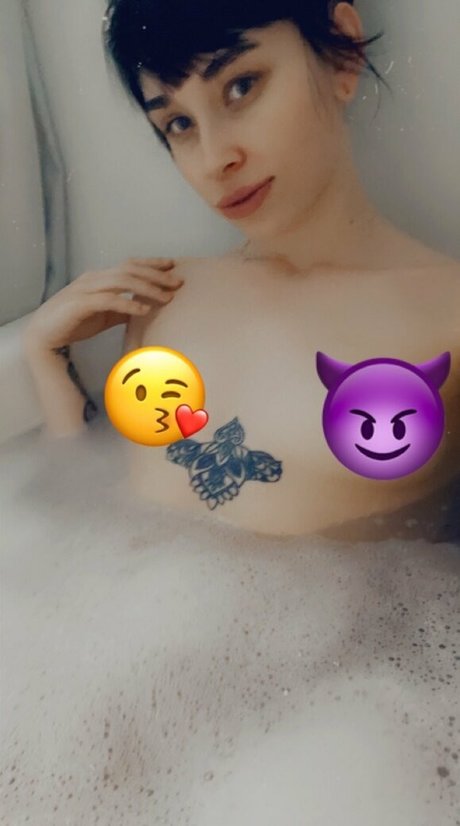 babybaphomet92 ポルノスター セクシー 写真