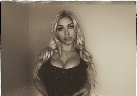 Anais Laliberte セクシー女優 写真