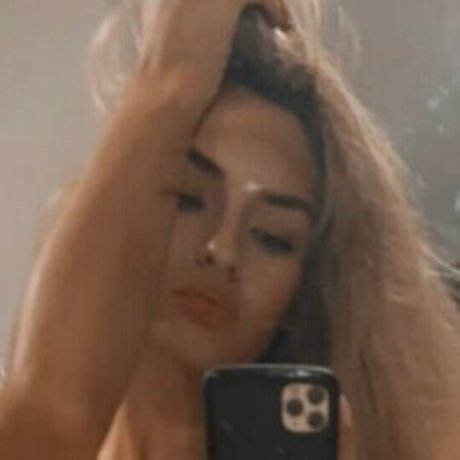 Lydia Simonis ポルノスター 美しい 写真
