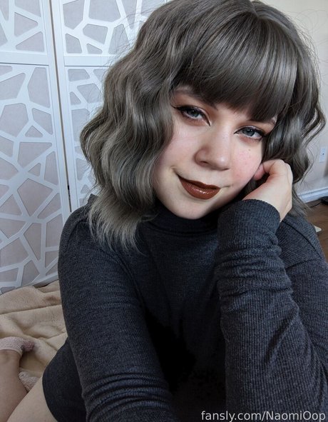 Naomiwastaken アダルトモデル 画像