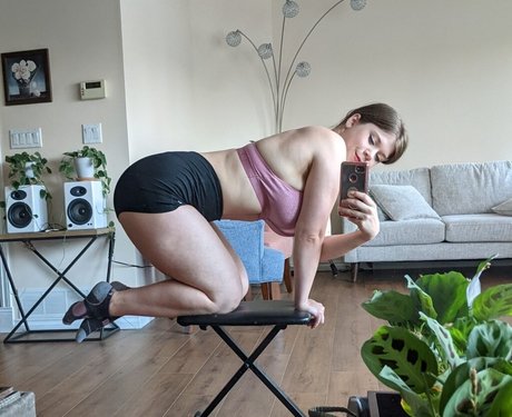 Naomiwastaken ヌード女優 ギャラリー