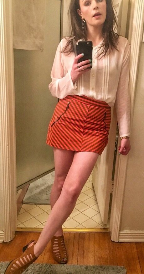 Aisling Bea 独占女優 画像