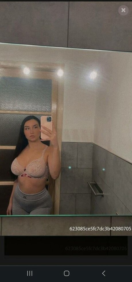 Esmeralda Morichelli ヌードのポルノスター 写真
