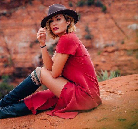 Scout Taylor Compton エロティックなスター 写真