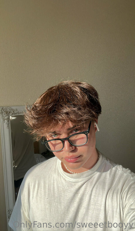 sweeetbooyy セックススター 写真