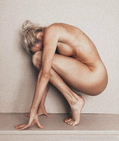 Ia Ostergren かわいいポルノスター 写真