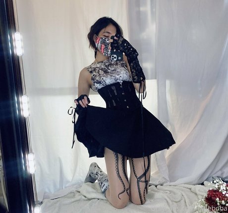 subtlesadbitch 高品質スター 写真