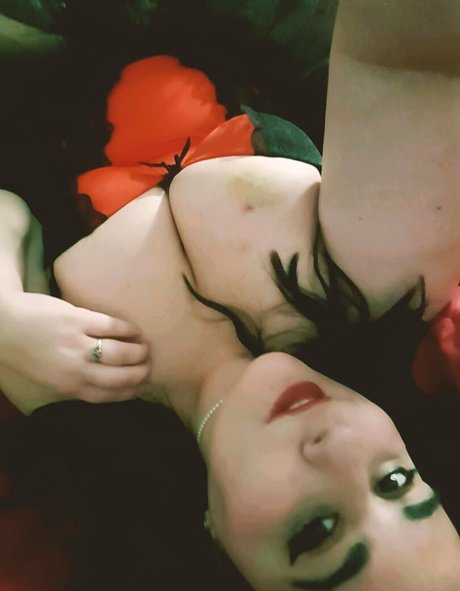 spookieboobie ヌードモデル 写真