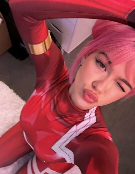 Luvstruck アート女優 写真