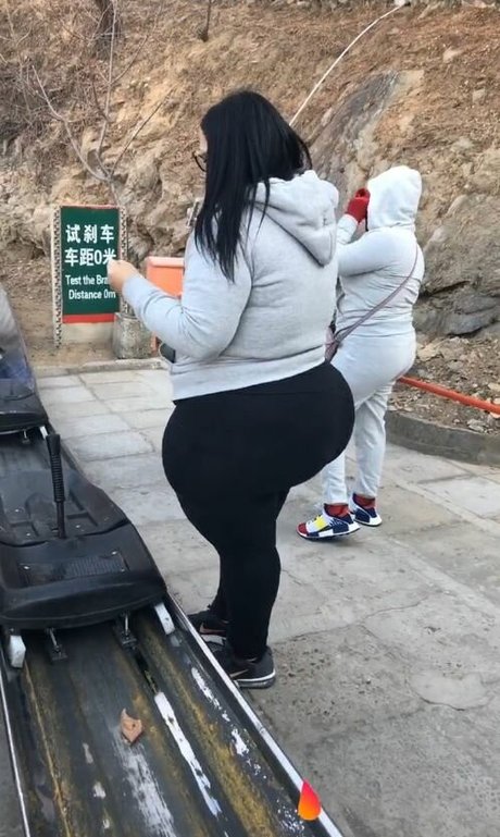 SoftestPear 独占女優 写真